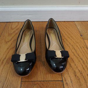 Ferregamo Womans Verrina Ballet Flats